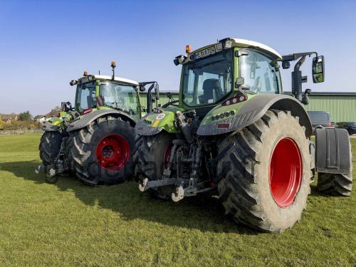 Fendt 800 Vario avis et fiche technique