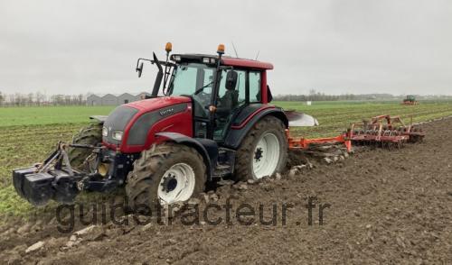 Valtra N121 avis et fiche technique